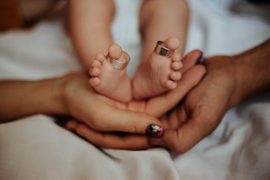 In Frame Forever: How 3D Hand and Foot Casts Make for Unforgettable Gifts